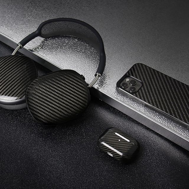 AirPods Max Carbon Fiber Case